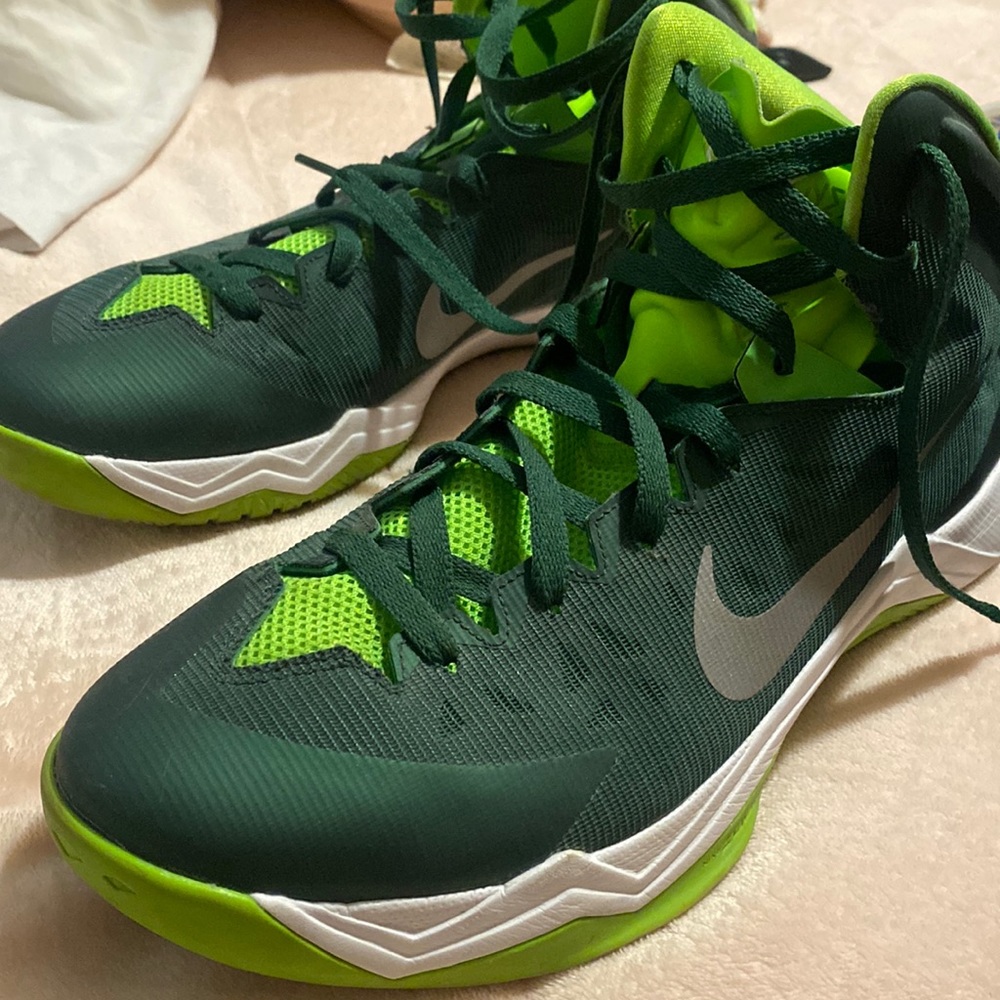 Barely used Nike Lunar Hyperdunkness Size 11 with box